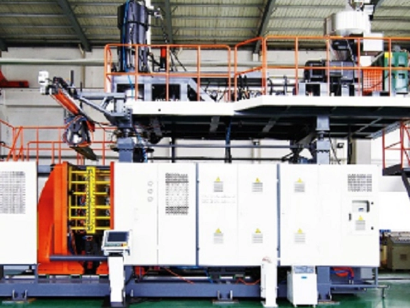 pallet blow molding machine