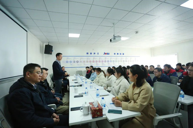 2023 a new journey Chairman Mr He of Jwell Machinery wished all employees a happy new year in the Zhejiang factory