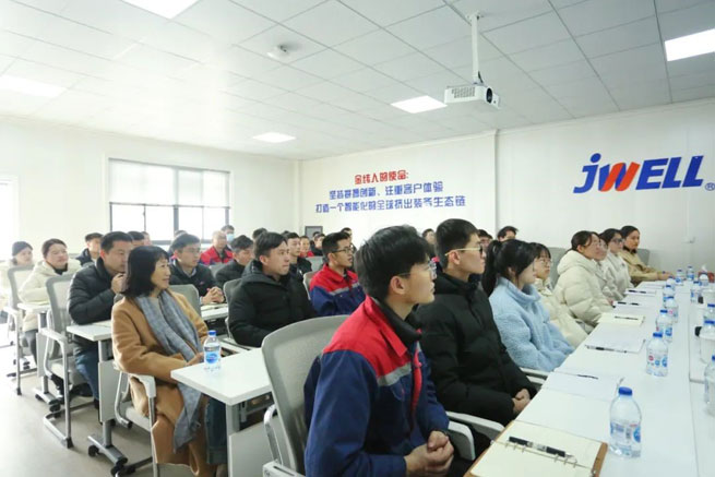 2023 a new journey Chairman Mr He of Jwell Machinery wished all employees a happy new year in the Zhejiang factory