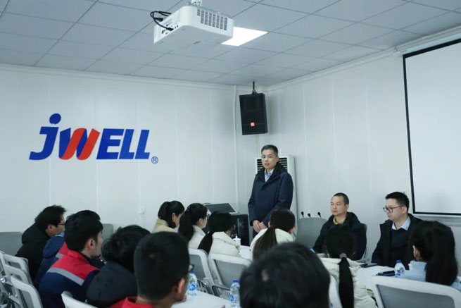 2023 a new journey Chairman Mr He of Jwell Machinery wished all employees a happy new year in the Zhejiang factory