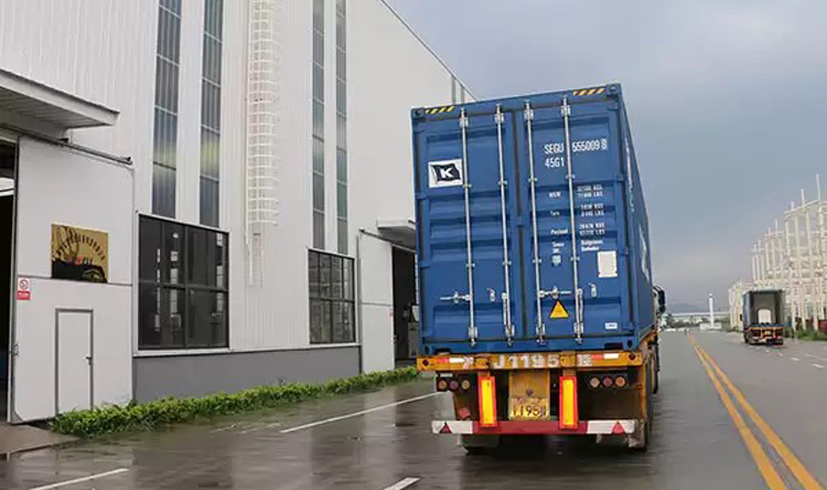 Polyester Spinning Machine Packing & Shipping