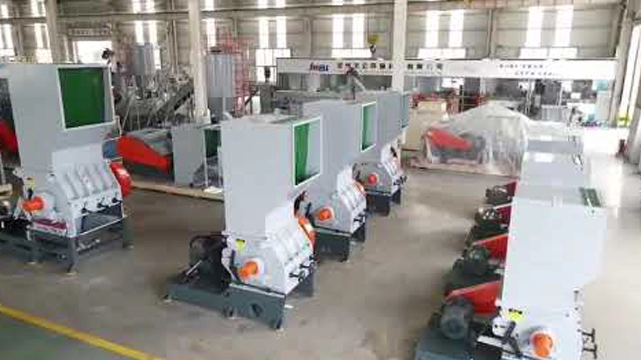 Video of Plastic Crusher For Plastic Sheet & Plate