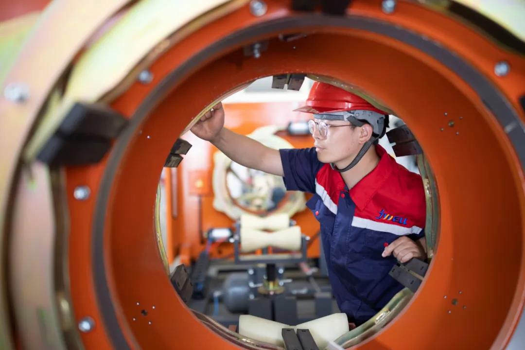 Appreciation of the Award-Winning Works of the 5th "China Plastic Machine Style" Photography Exhibition