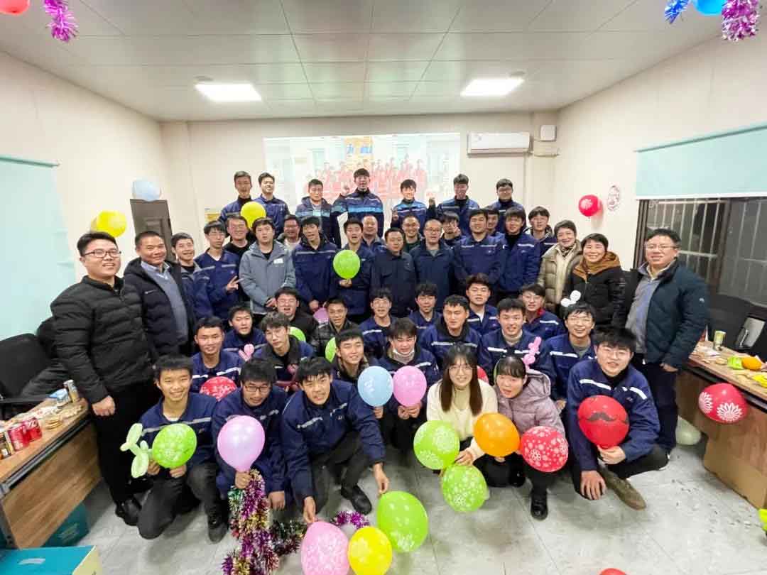 Jwell Greet New Year s Day with Blessings and Laughter Jwell Greet New Year s Day with Blessings and Laughter