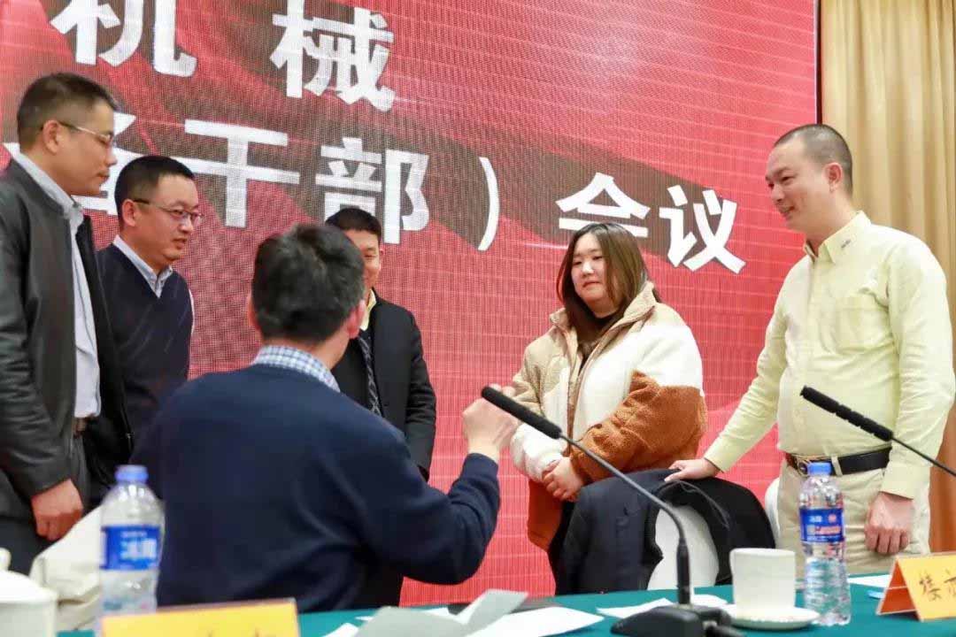 Opening a Symposium for Cadres (Reserve Cadres) at All Levels in 2021