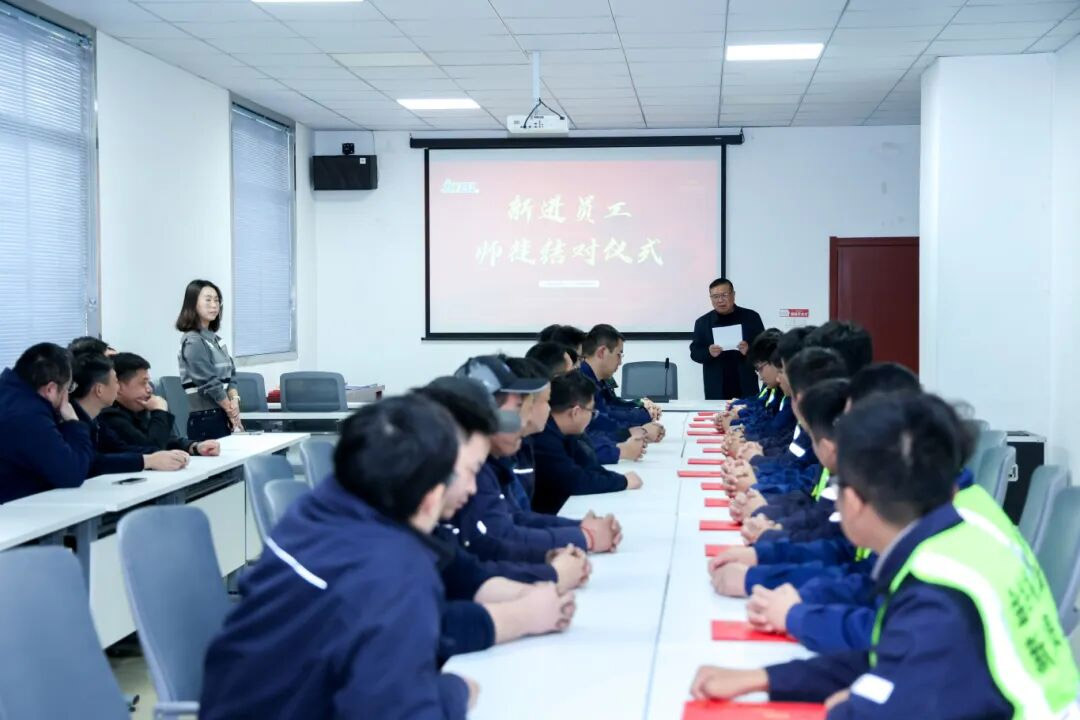 Youth meets a golden age now is the time to strive Welcome to Jwell Industrial Park New Colleagues